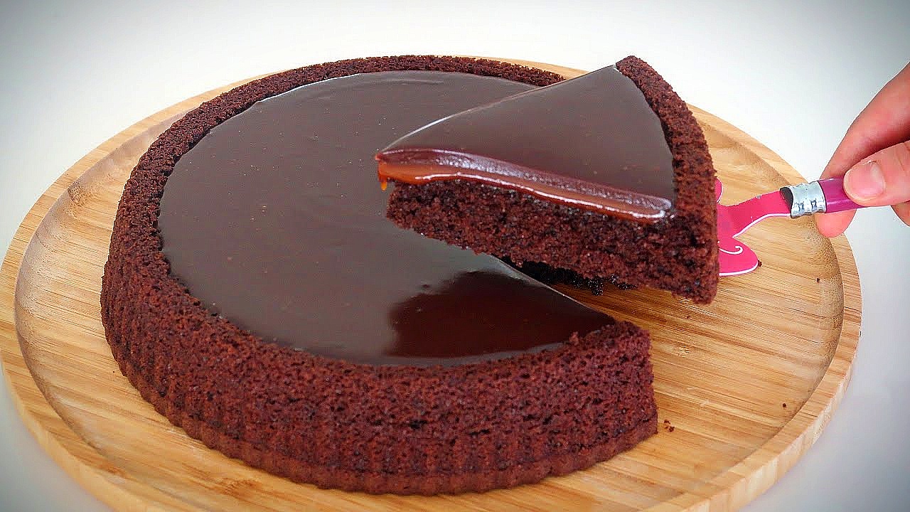 Çikolatalı Tart Kek Tarifi